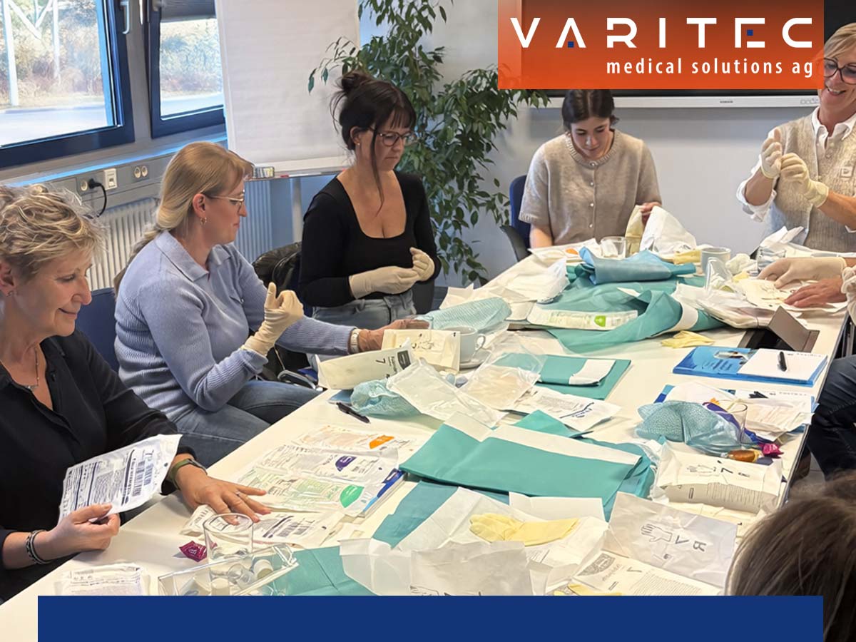Teilnehmer und Teilnehmerinnen an unseren Workshop Materialkompetenz und Anwendungssicherheit im OP